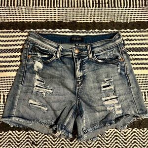 New without tags. Judy Blue denim shorts. Size Medium. Smoke free home.
